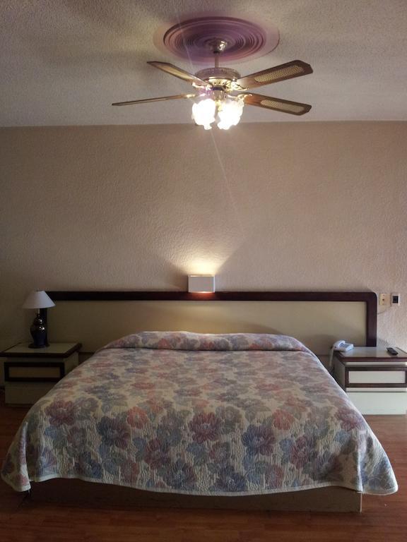 Hotel El Monte Salamanca Pokój zdjęcie