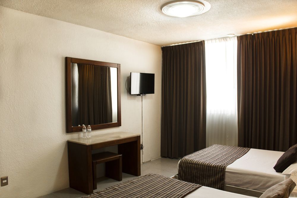 Hotel El Monte Salamanca Zewnętrze zdjęcie