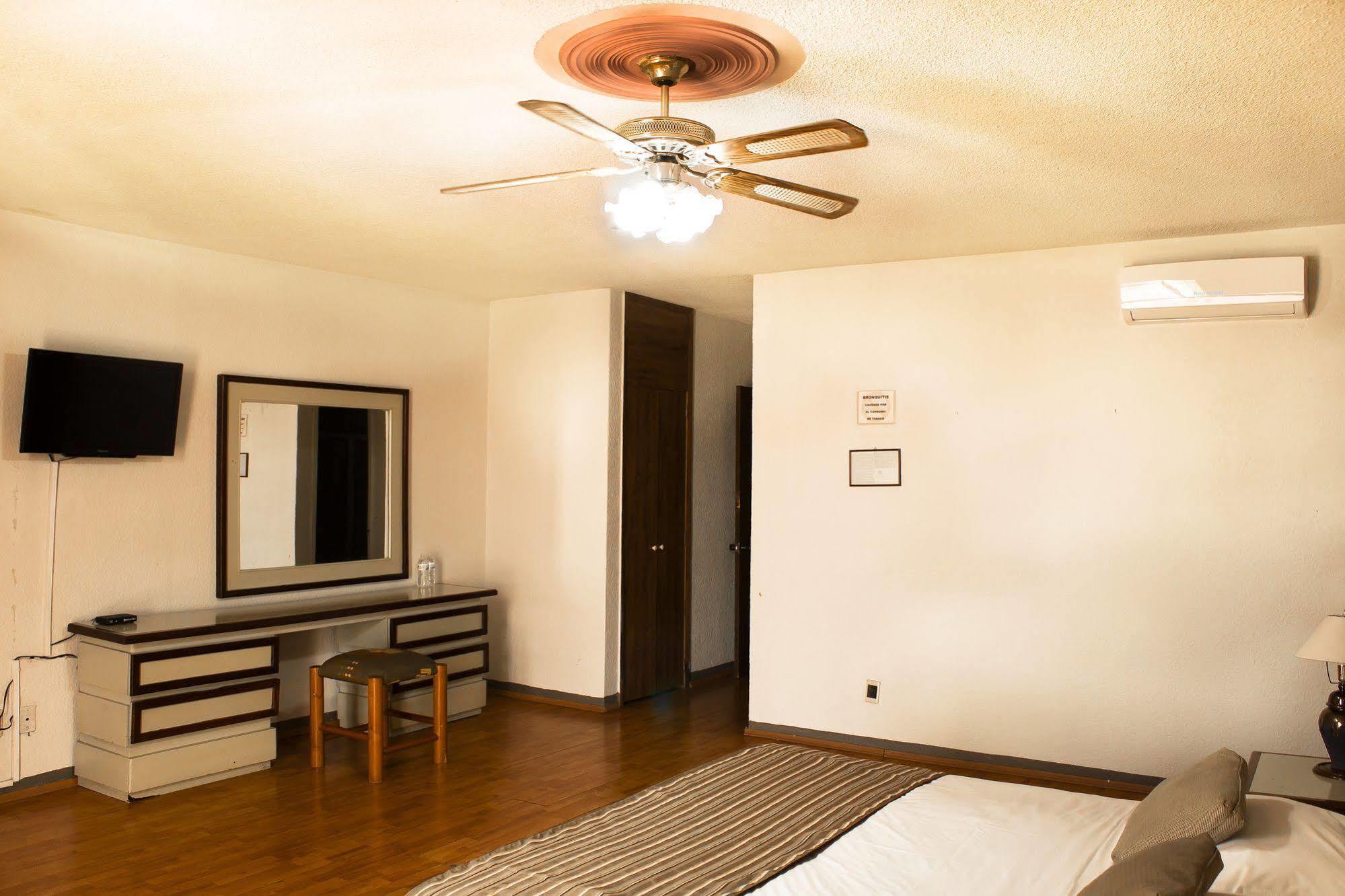 Hotel El Monte Salamanca Zewnętrze zdjęcie